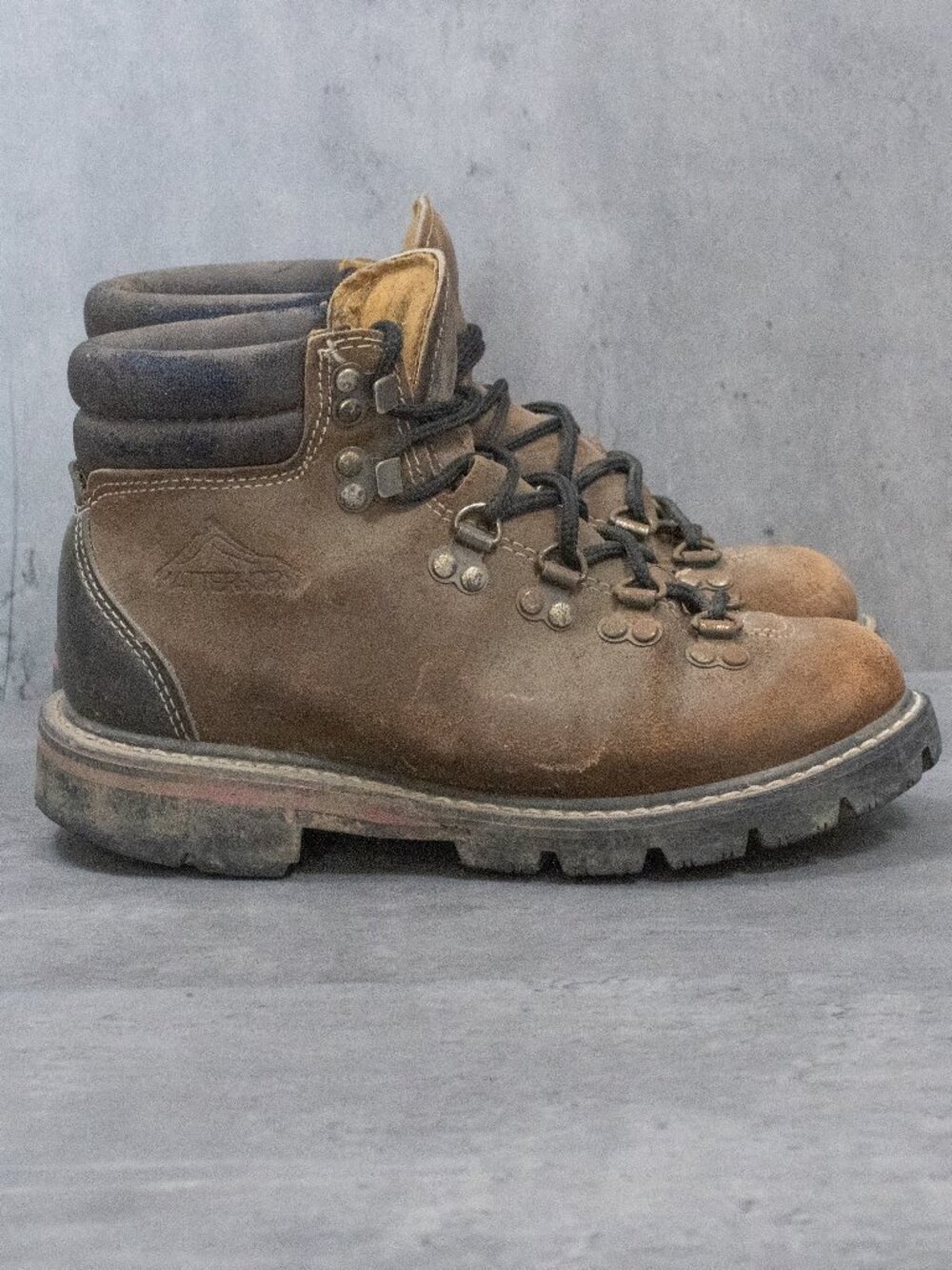 Vintage VTG 1990's 90's Matter Horn Brown Lug Sole Brown Hiking Boot's